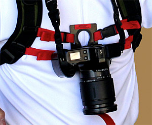 Backcountry Solutions :: Keyhole hands-free camera harness..